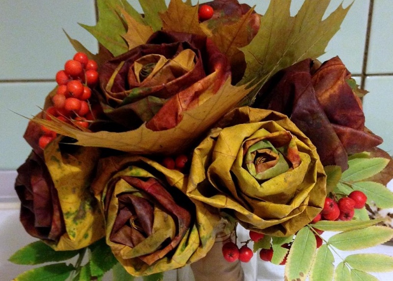 How To Make Roses From Maple Leaves In Your Own Hands