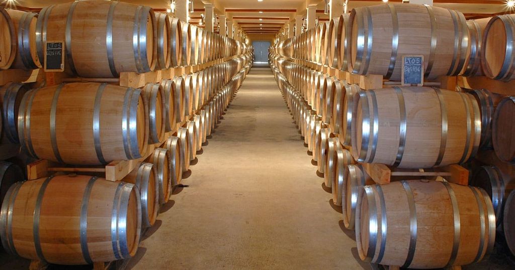 Oaked Vs Unoaked Chardonnay: What's The Difference