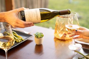 Unoaked Chardonnay vs Oaked for Casual Wine Drinkers